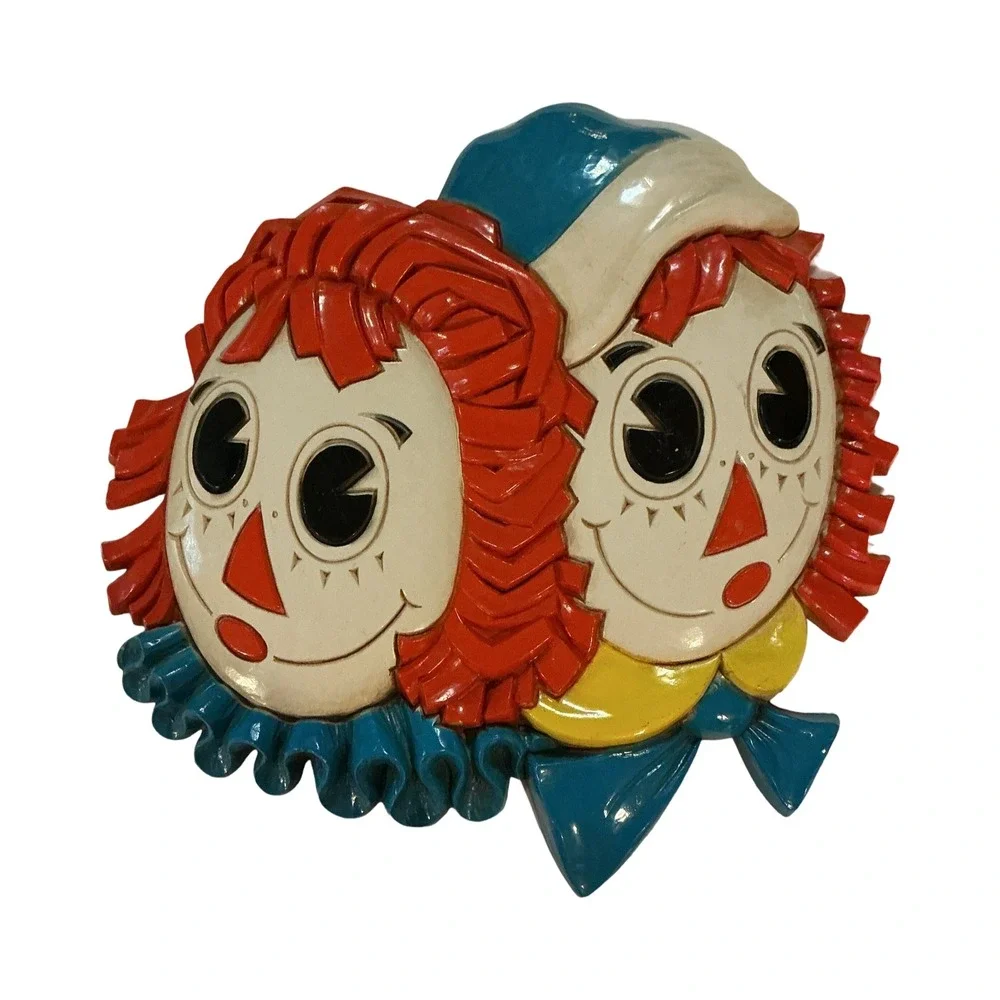 Vintage 1977 Raggedy Ann and Andy 3D Plastic Wall Plaque Decor 10x9.5